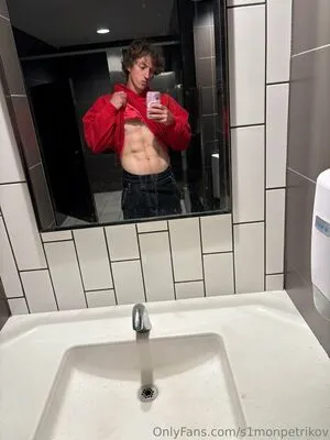 S1monpetrikov OnlyFans Leaked Free Thumbnail Picture - #fxatvf0rEp