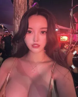 S2 Jungvely OnlyFans Leaked Free Thumbnail Picture - #LSkrLy8yBm