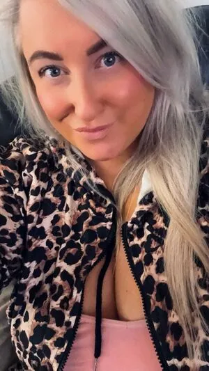 S4r4htait OnlyFans Leaked Free Thumbnail Picture - #8Mf4aRg7F2