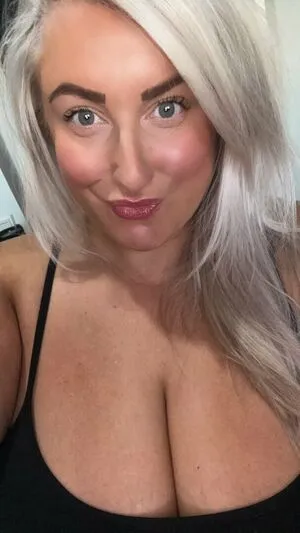 S4r4htait OnlyFans Leaked Free Thumbnail Picture - #x0Xba2YLiQ
