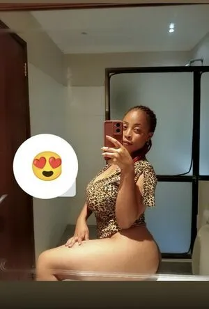 Saadahali5 OnlyFans Leaked Free Thumbnail Picture - #15CyJYNvqX