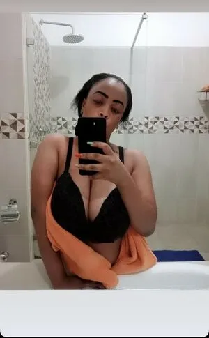 Saadahali5 OnlyFans Leaked Free Thumbnail Picture - #LjfcmhV7Ye