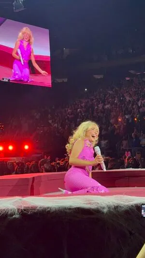 Sabrina Carpenter OnlyFans Leaked Free Thumbnail Picture - #edXGm64r5n