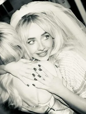 Sabrina Carpenter OnlyFans Leaked Free Thumbnail Picture - #edeIHv2Pb2