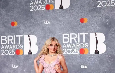 Sabrina Carpenter OnlyFans Leaked Free Thumbnail Picture - #1erbpcJ5gt