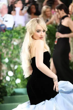 Sabrina Carpenter OnlyFans Leaked Free Thumbnail Picture - #2EKiLEVN85