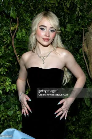 Sabrina Carpenter OnlyFans Leaked Free Thumbnail Picture - #8gYL0TicPC