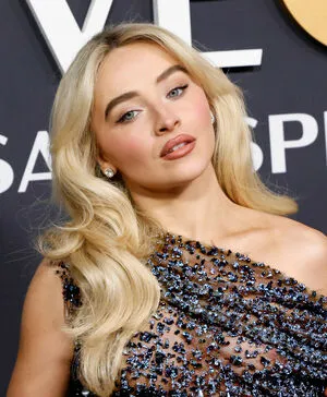 Sabrina Carpenter OnlyFans Leaked Free Thumbnail Picture - #MAkSaf80v9