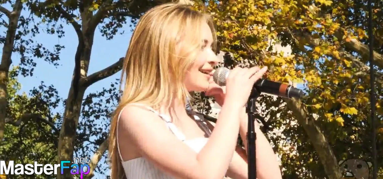 Sabrina-carpenter