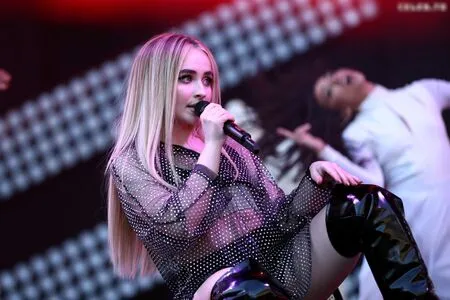 Sabrina Carpenter OnlyFans Leaked Free Thumbnail Picture - #R9UHFHonZg