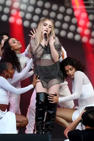 Sabrina Carpenter OnlyFans Leaked Free Thumbnail Picture - #VcCfYuY3BQ
