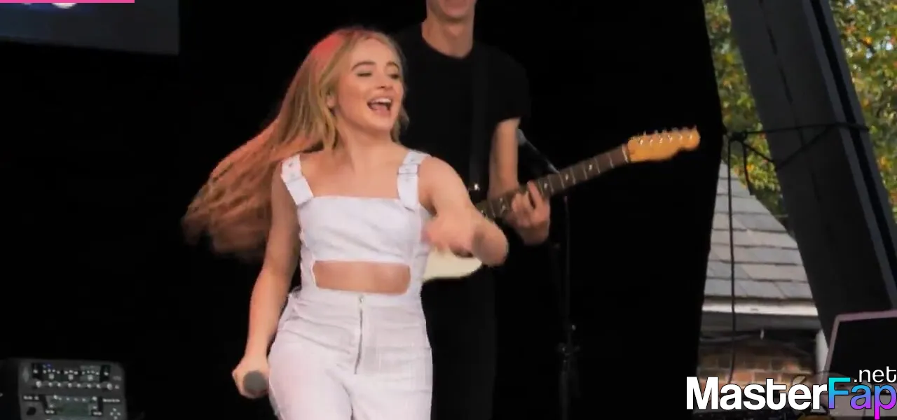 Sabrina-carpenter