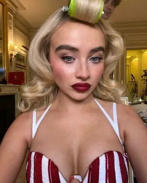 Sabrina Carpenter OnlyFans Leaked Free Thumbnail Picture - #X4dNRdbRv7