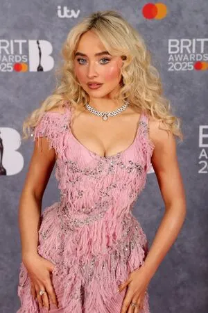 Sabrina Carpenter OnlyFans Leaked Free Thumbnail Picture - #YJPmiVOQZI
