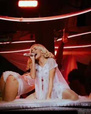 Sabrina Carpenter OnlyFans Leaked Free Thumbnail Picture - #d6TBIupUQe