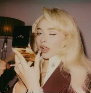 Sabrina Carpenter OnlyFans Leaked Free Thumbnail Picture - #dX7Thh3iVO