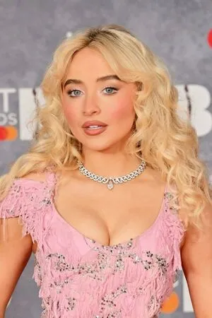Sabrina Carpenter OnlyFans Leaked Free Thumbnail Picture - #jALzHUJt6J