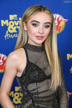Sabrina Carpenter OnlyFans Leaked Free Thumbnail Picture - #jU8hFrRh6y