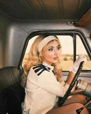 Sabrina Carpenter OnlyFans Leaked Free Thumbnail Picture - #w9OYNGrOS3