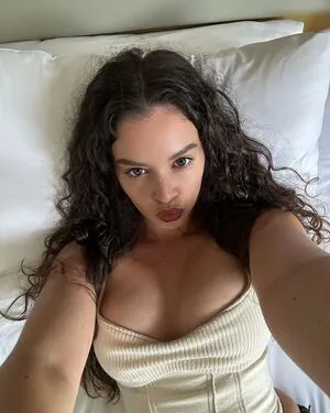 Sabrina Claudio OnlyFans Leaked Free Thumbnail Picture - #c7E4AvUcLg