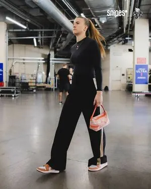 Sabrina Ionescu OnlyFans Leaked Free Thumbnail Picture - #xbxWwrdrIC