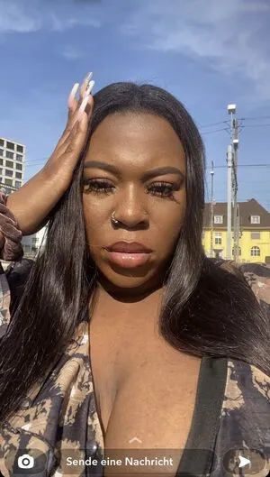 Sabrina Kayode OnlyFans Leaked Free Thumbnail Picture - #AN8iJf4sm1