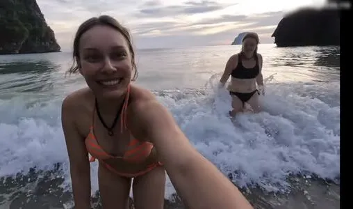 Sabrina Outdoor OnlyFans Leaked Free Thumbnail Picture - #2omySnLXo4