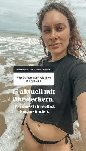 Sabrina Outdoor OnlyFans Leaked Free Thumbnail Picture - #6faP0mRMD5