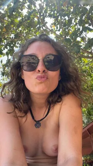 Sabrina Outdoor OnlyFans Leaked Free Thumbnail Picture - #DQDJD9Aenc