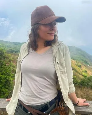 Sabrina Outdoor OnlyFans Leaked Free Thumbnail Picture - #G3Kki1pUc4