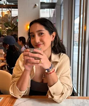 Sabrina Pezeshkian OnlyFans Leaked Free Thumbnail Picture - #1Yh7X2GDL4