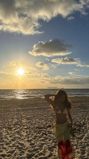 Sabrina Pezeshkian OnlyFans Leaked Free Thumbnail Picture - #N6QhQi5azj