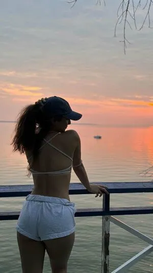 Sabrina Pezeshkian OnlyFans Leaked Free Thumbnail Picture - #dJxwU7W2U3