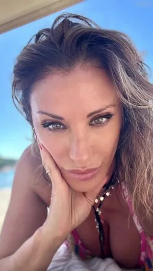 Sabrina Salerno OnlyFans Leaked Free Thumbnail Picture - #4UPelUqGeN