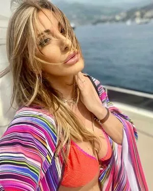 Sabrina Salerno OnlyFans Leaked Free Thumbnail Picture - #6BnuMMkxpb