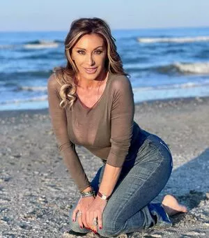 Sabrina Salerno OnlyFans Leaked Free Thumbnail Picture - #fpnWoFvb8w