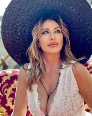 Sabrina Salerno OnlyFans Leaked Free Thumbnail Picture - #kvOrlBV4WH