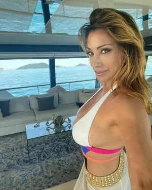 Sabrina Salerno OnlyFans Leaked Free Thumbnail Picture - #pWtznJa9b2