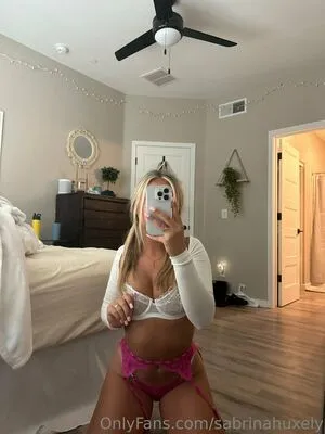 Sabrinahuxely OnlyFans Leaked Free Thumbnail Picture - #tEgNcSe8zy