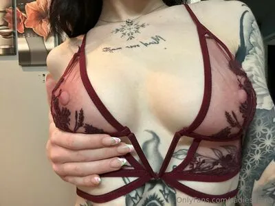 Sadie Eden OnlyFans Leaked Free Thumbnail Picture - #8AplyjyvKK