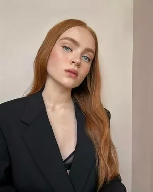 Sadie Sink OnlyFans Leaked Free Thumbnail Picture - #6WNutKihK5