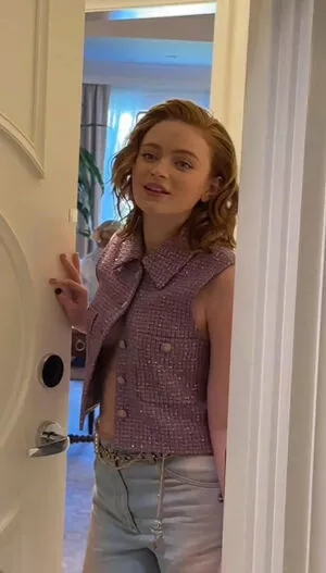 Sadie Sink OnlyFans Leaked Free Thumbnail Picture - #DzRexw3hDc