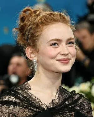 Sadie Sink OnlyFans Leaked Free Thumbnail Picture - #U6HyA6AimO