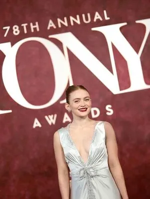 Sadie Sink OnlyFans Leaked Free Thumbnail Picture - #ZwHTs0ct01