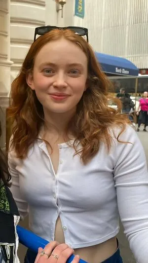 Sadie Sink OnlyFans Leaked Free Thumbnail Picture - #d6NEJIlaqo