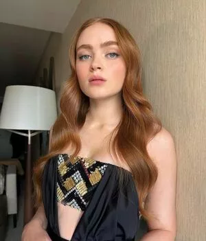 Sadie Sink OnlyFans Leaked Free Thumbnail Picture - #seHbtw5ccs