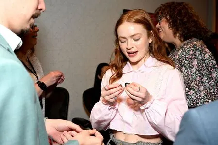 Sadie Sink OnlyFans Leaked Free Thumbnail Picture - #x16EmQj5Nn