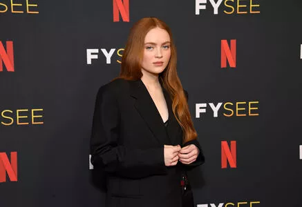 Sadie Sink OnlyFans Leaked Free Thumbnail Picture - #ygxrJvitOz