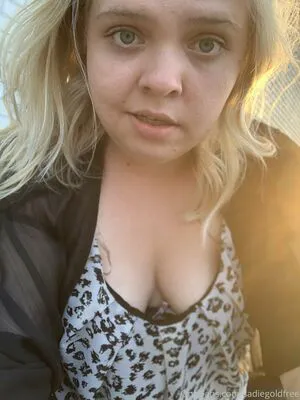 Sadiegoldfree OnlyFans Leaked Free Thumbnail Picture - #mcMSWw7GAJ