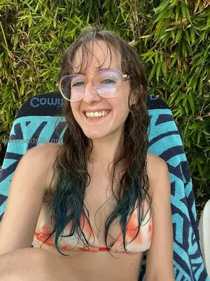 Sadsillyfree OnlyFans Leaked Free Thumbnail Picture - #Pm08IjeMHP